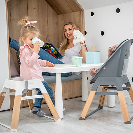 Stolček za hranjenje Espiro Sense 4v1 onyx črn